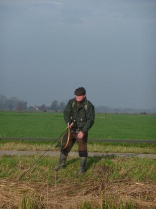 Garry in afwachting van een beet