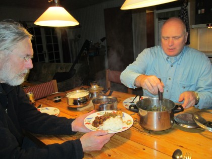 Het is altijd smullen met eten van Rudolf's hand.