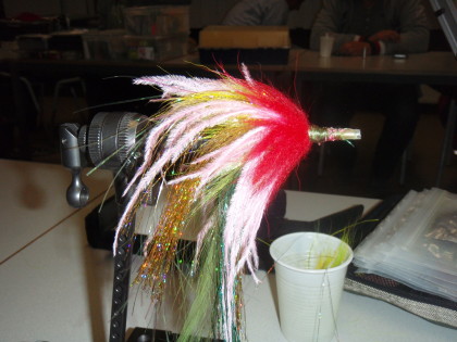 Rood met roze struis.